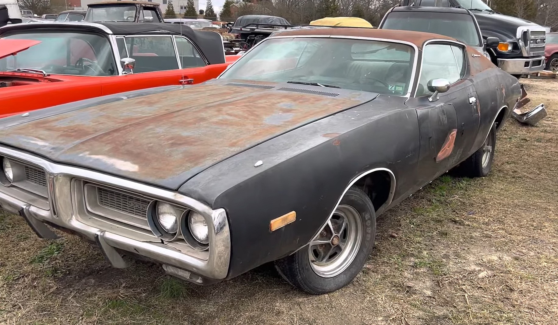 1972 Dodge Charger Parked for 30 Years Desperately Needs a 426 HEMI - autoevolution