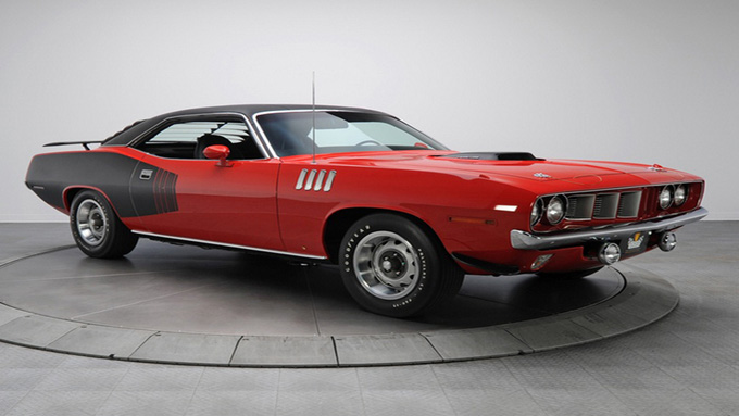 Embrace Luxury: Pristine Plymouth Cuda with Only 2k Miles, Awaits Its New Owner!