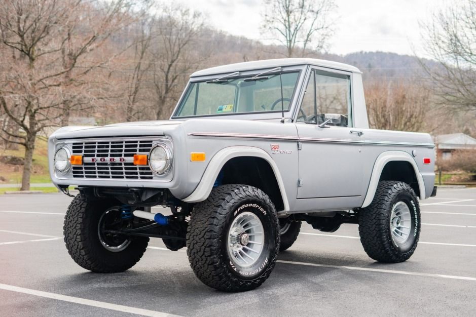 White 1972 Ford Bronco Pickup