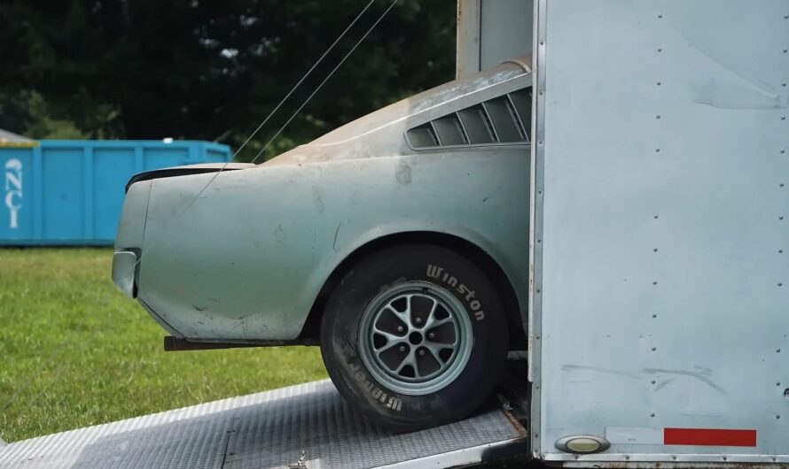 Barn Find Gold: Four Rare Ford Mustangs Emerge After 30 Years in the Shadows