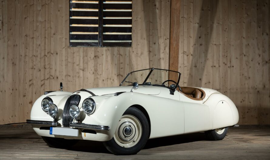 1949 Jaguar XK120 Alloy ‘Lightweight’ Super Luxury Roadster With The Rare Alloy Lightweight 120