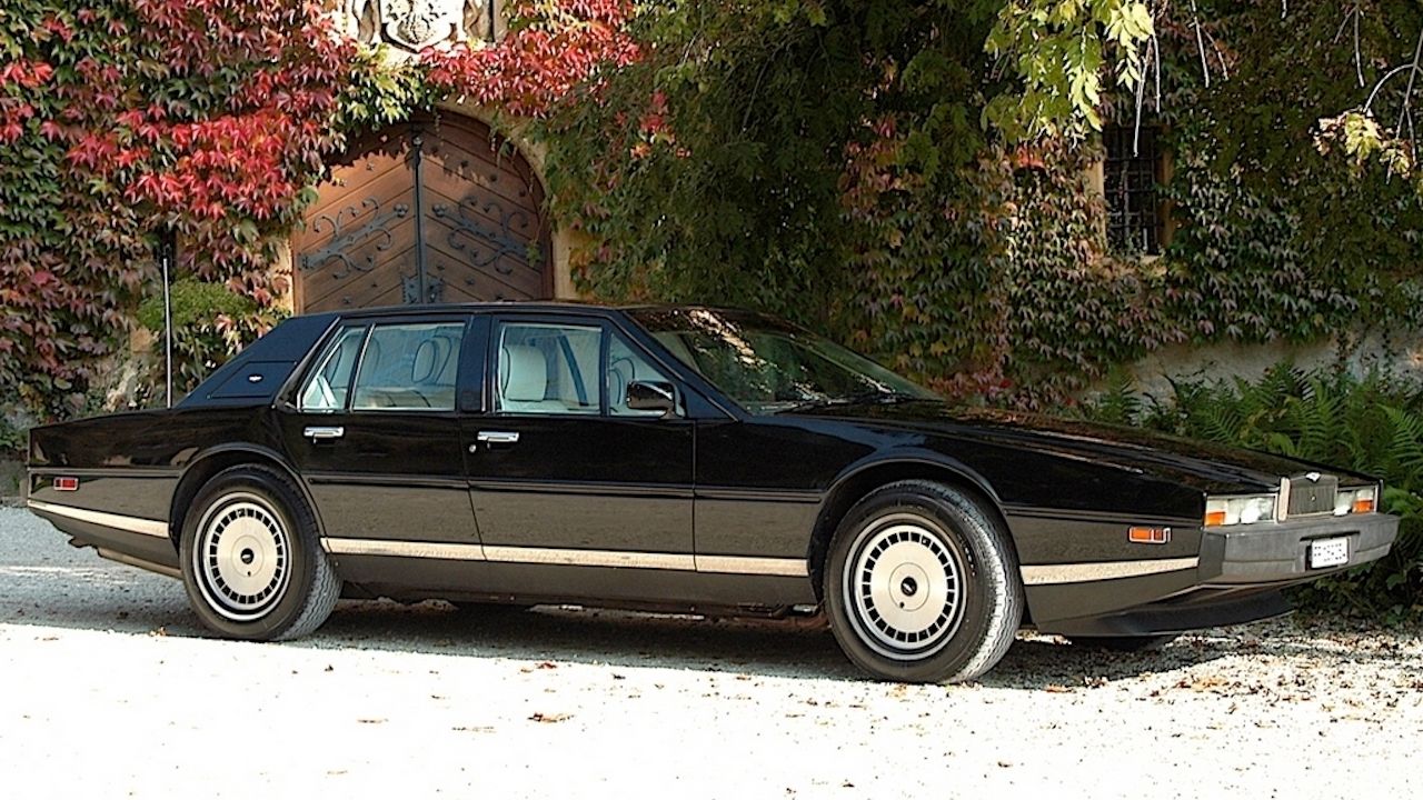 wallpapers_aston-martin_lagonda_1976 Black Side