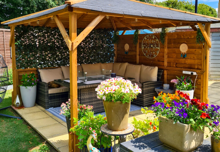 Stunnıng Backyard Gazebo Ideas