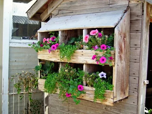 41 Vertıcal Flower Garden Ideas to Grow More ın Less Space