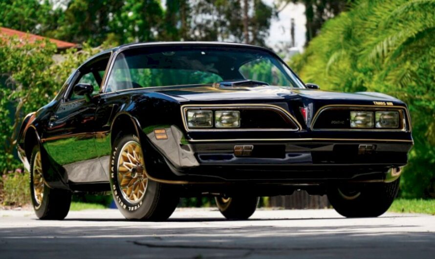 Delving into the Mighty Force of the 1977 Pontiac Firebird