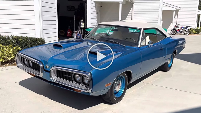 Rare 1970 Dodge HEMI Super Bee in B5 Blue, Showcasing Original Numbers-Matching V8 Power