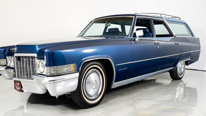 1970 Cadillac Fleetwood Wagon: Rare Item with Original V8 Engine that Makes Everyone Excited