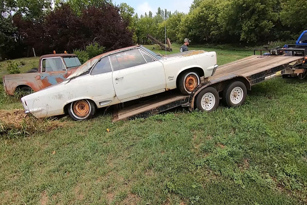 1967 AMC Rebel SST’s V8 Roars to Life After 40 Years of Dormancy!