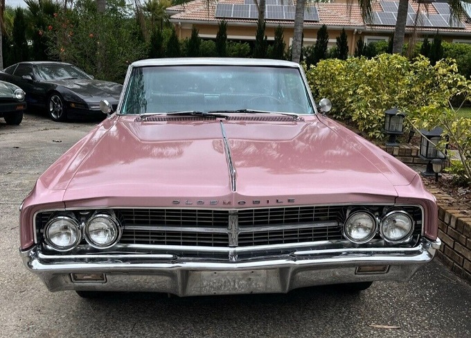 The Captivating 1963 Oldsmobile Starfire: A Coveted One-Year Wonder That Captivates Hearts!