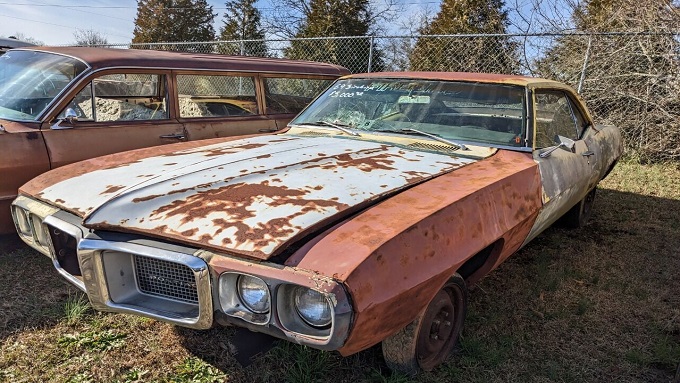 Redemption Journey: Restoring the Grandeur of a 1969 Pontiac Firebird