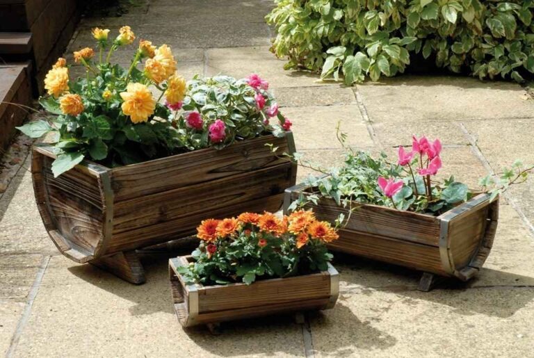 Wooden Planter Box Ideas for garden