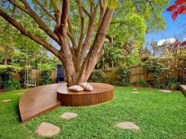 17+ Wonderful Benches Around the Tree for Memorable Moments