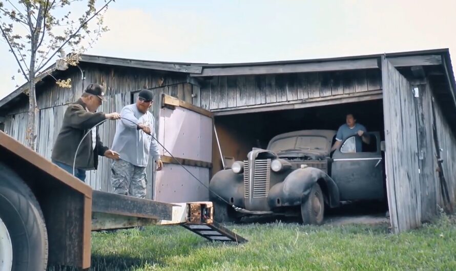 1938 Buick Comes Out of the Barn After 30 Years, It’s an All-Original Survivor