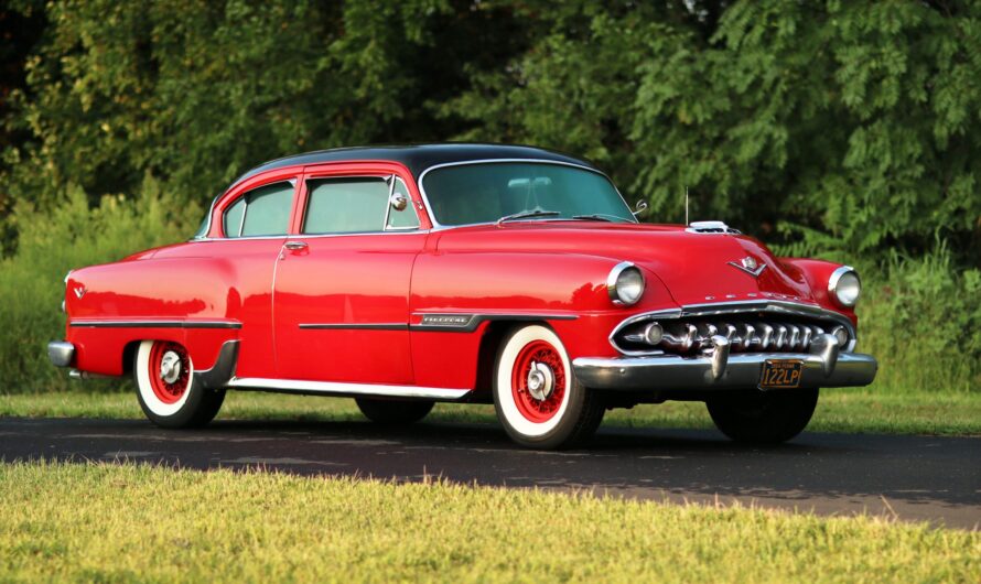 1954 Desoto Firedome Coupe Has A Rare Old-Style Hemi V8 Engine That Needs To Be Discovered