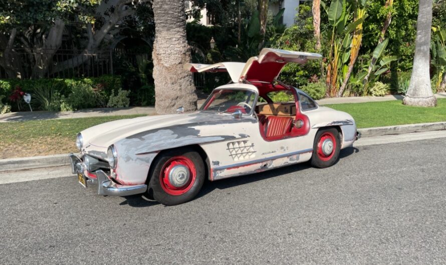 1956 Mercedes-Benz 300 SL Gullwing Shows the Right Amount of Patina