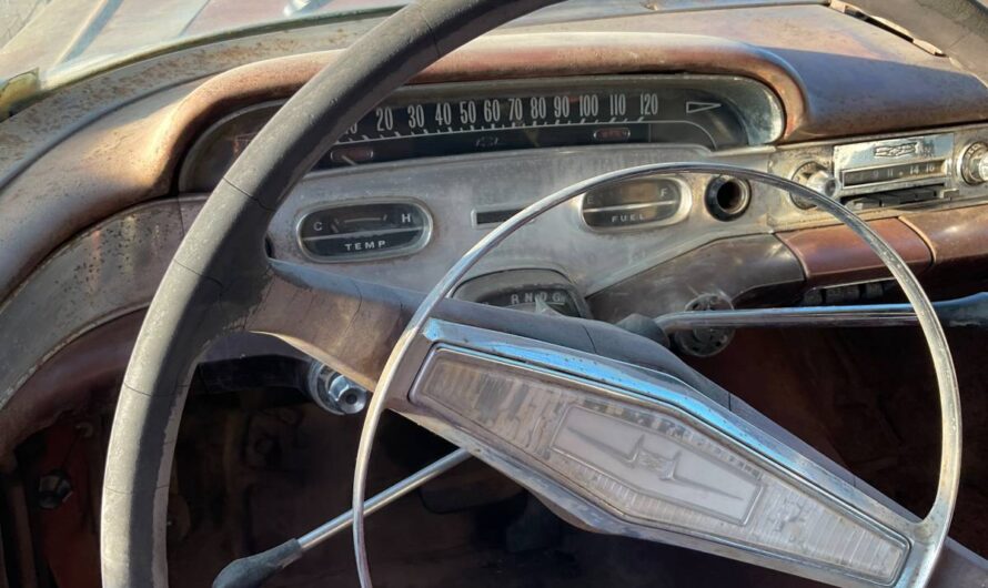 1958 Chevrolet Bel Air, Parked for Years, Ready for Transformation into an Impala Clone