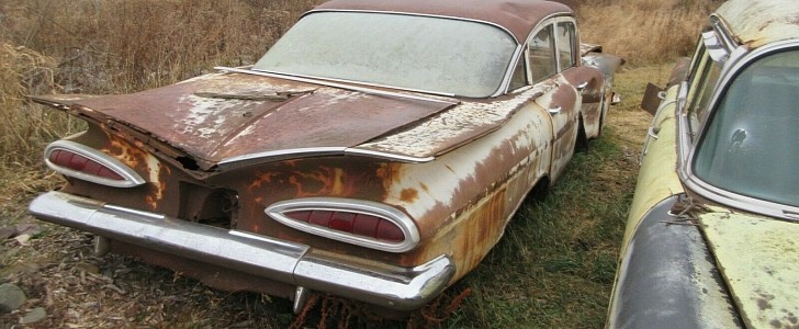 1959 Chevrolet Bel Air Rotting Away on Private Property Won’t Give Up Without a Fight