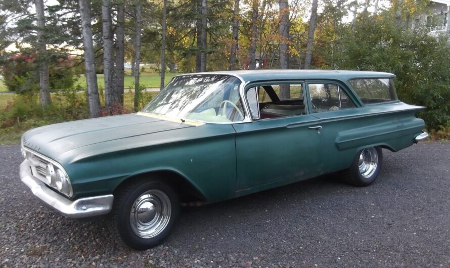 1960 Chevrolet Brookwood Has the Full Barn Package, Runs, Drives, and Stops