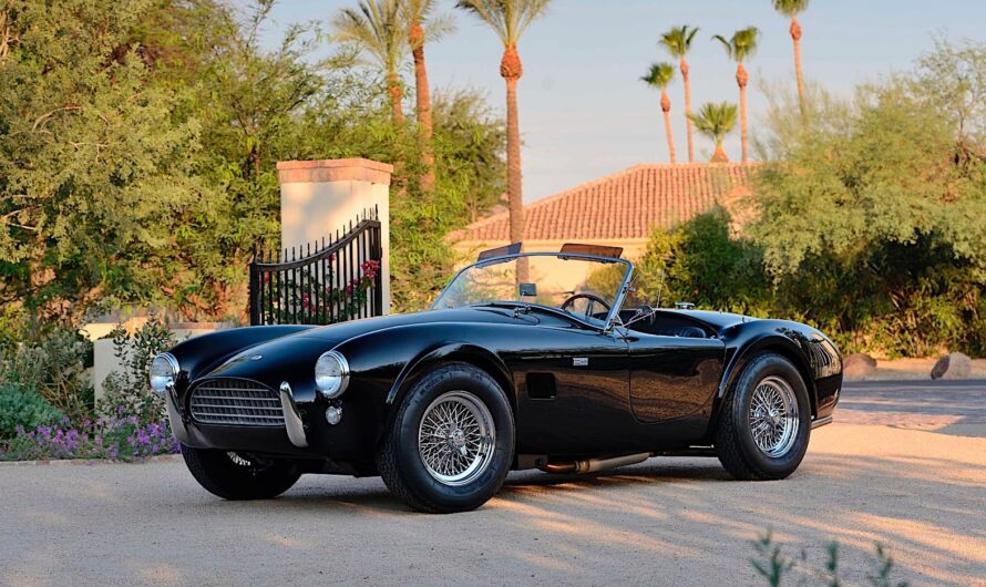 1965 Shelby Cobra Rocks Inglese-Made Weber Carb System, Could Get $1 Million