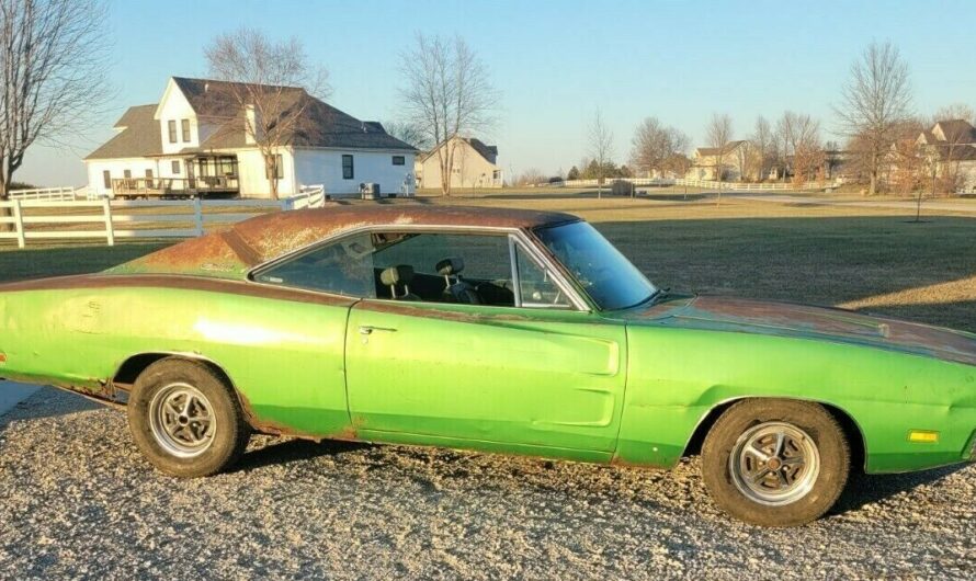 1969 Dodge Charger Is an F6 Green Survivor in Need of a “White Hat Special” Roof