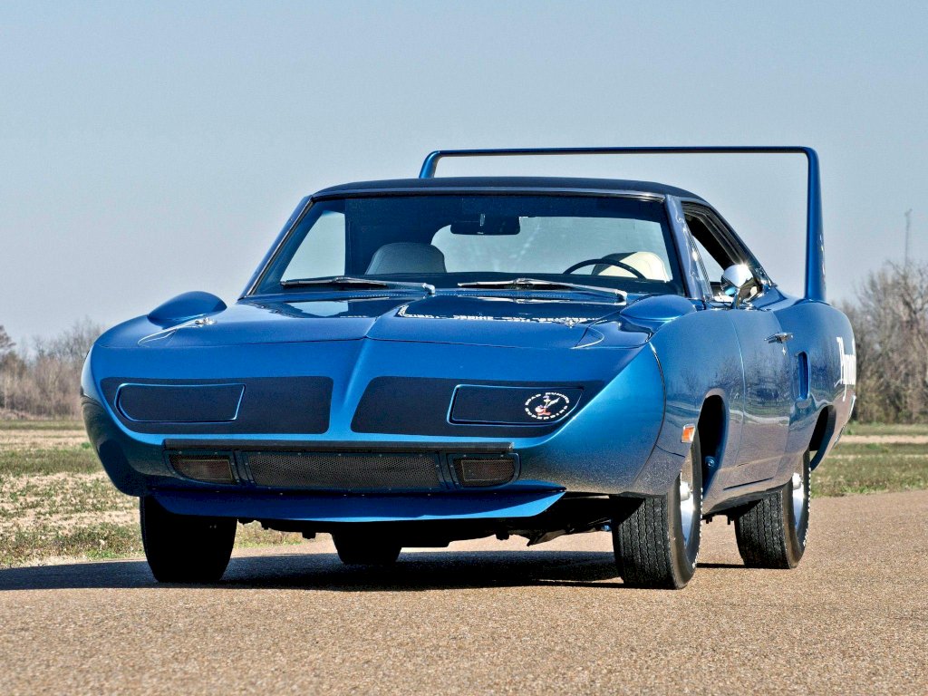 1970-Plymouth-Superbird