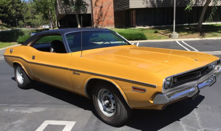 1971 Dodge Challenger Parked for 37 Years Is an Amazing Time Capsule Impressive Shape