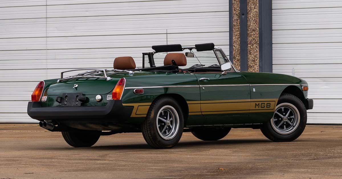 1977 MG MG B Sports Car In Green 