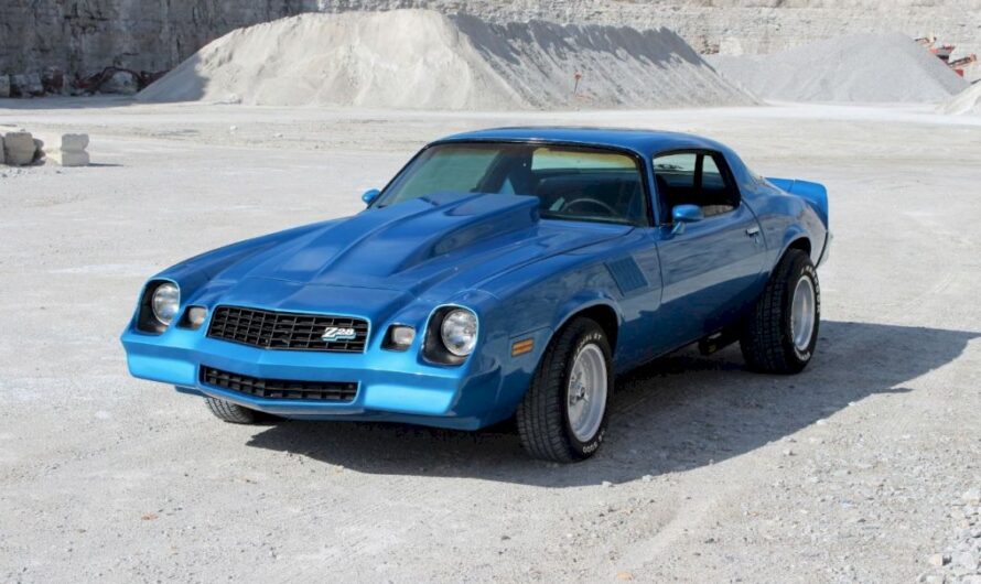 Legendary 1978 Chevy Camaro Z28 – The interior is reminiscent of the past