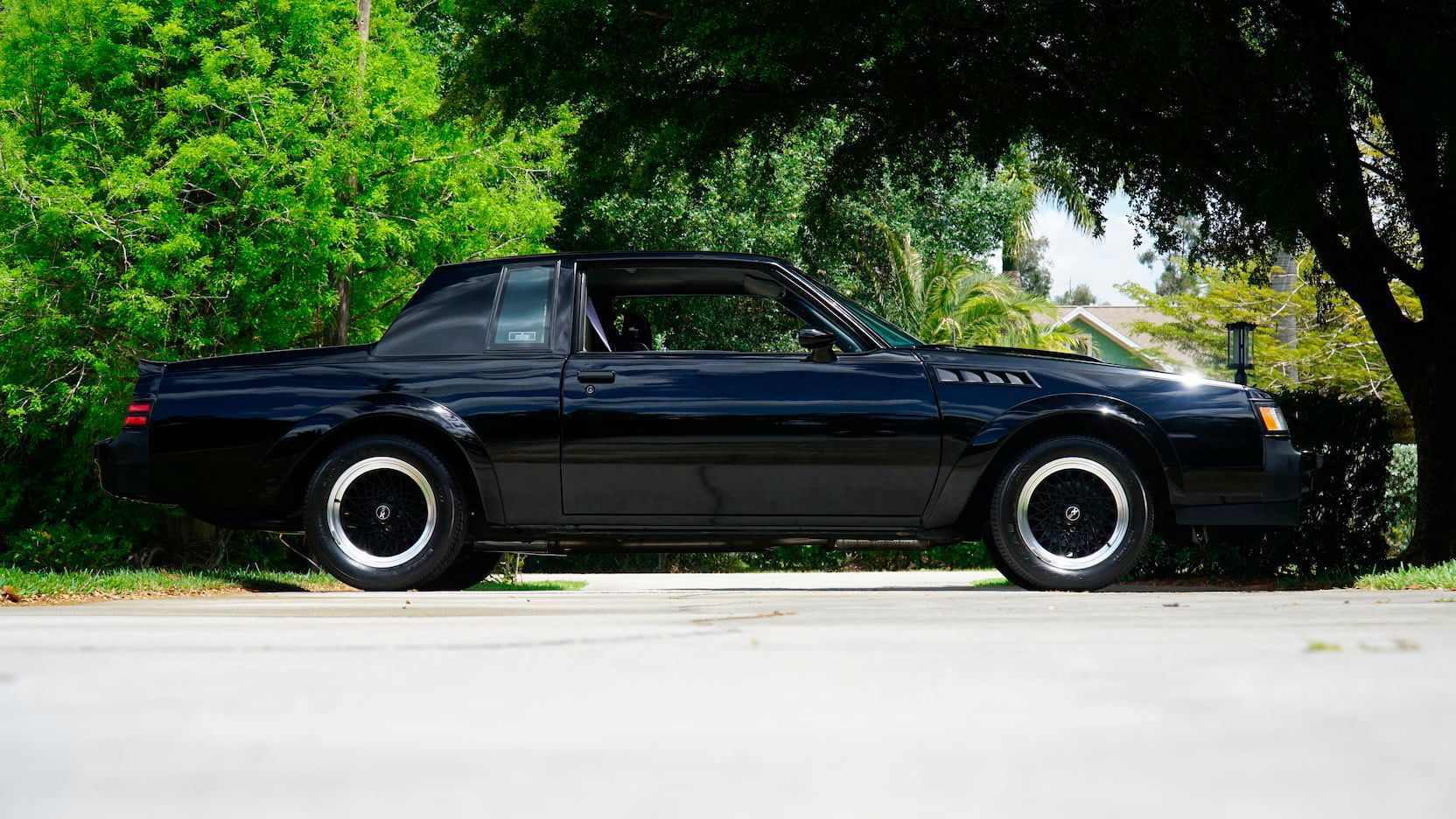 1987 Buick GNX, side view