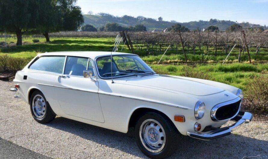 The 1973 Volvo 1800ES – Exploring the Uniqueness and Artistry of a Classic Sports Wagon