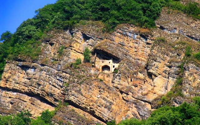 Parıgala – Azerbaıjan’s Mysterıous Faıry Castle