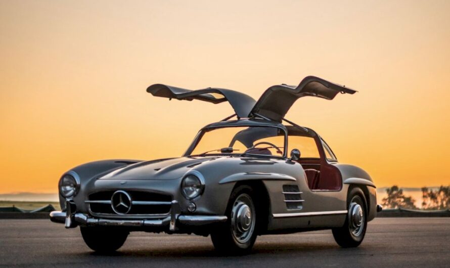 1956 Mercedes 300SL Gullwing: A Symbol of Prestige and Luxury in Your Garage