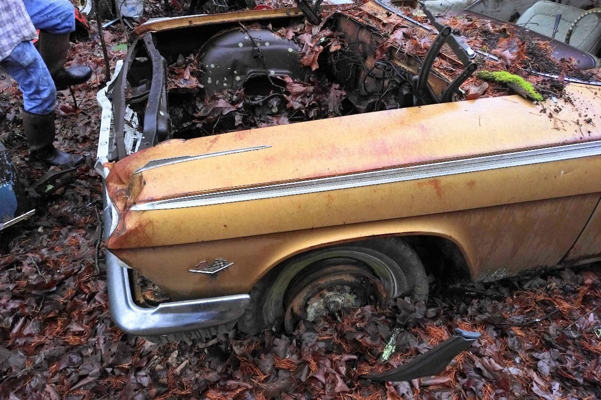 Chevrolet Impala SS Golden Anniversary 1962 extremely rare found in abandoned bushes - Photo 5.