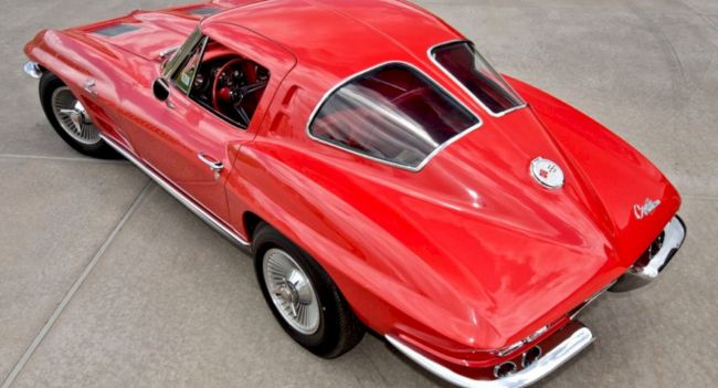 The 1963 Chevrolet Corvette Sting Ray Z06: Racing Legend and Icon of American Muscle