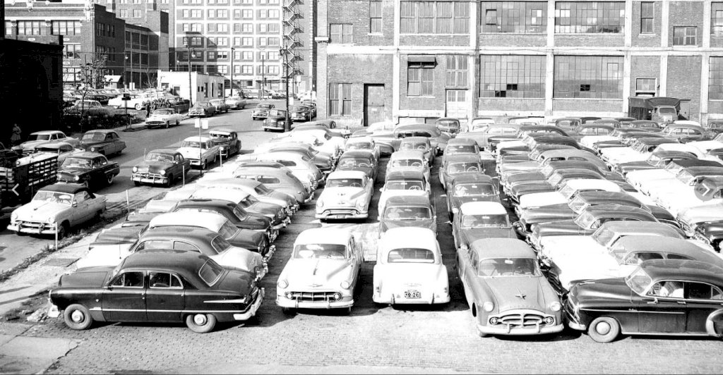 Popular-Cars-in-America-during-the-1950s