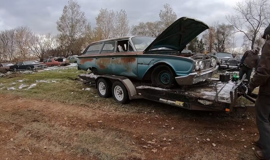 Abandoned 1960 Ford Ranch Wagon Gets Saved, Takes First Drive in 40 Years