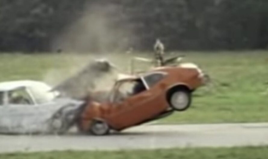 The horrible, painful, head-on collisions of top classic cars