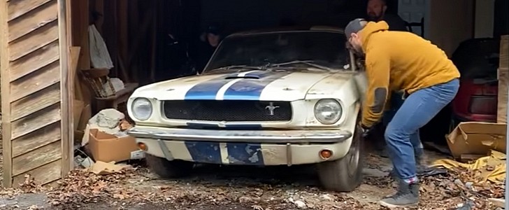 The Mysterious Truth About How The Rare 1965 Shelby Mustang Gt350 Has Spent Decades In This Garage?