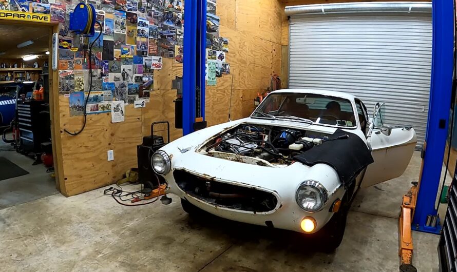 Discover One Of These Amazing 1971 Volvo 1800E Supercharged Finds That You Never Expected