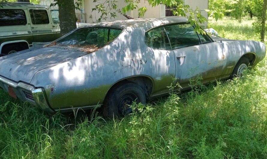 One Owner 1968 Pontiac Gto Shows Off Its Strong V8 Power Despite Being Rotting In The Yard