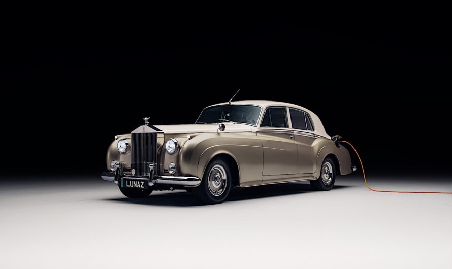 Sophia Loren’s 1960 Rolls-Royce Silver Cloud II Is Now a Brazen EV Conversion