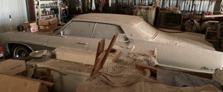 This 1969 Buick Electra 225 Was Found In The Barn For The First Time In Over 35 Years Of Darkness.