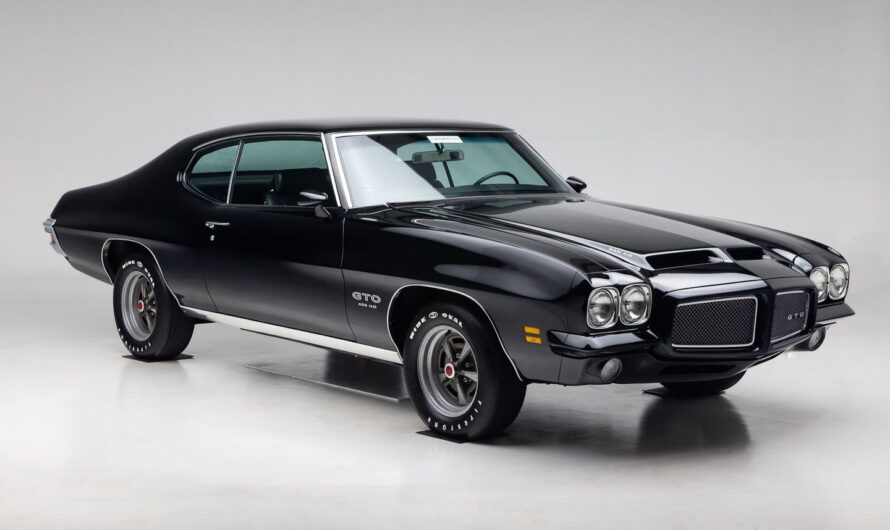 This 455 HO V8 Pontiac GTO Makes Modern Sport Coupes Cower Like Hatchbacks