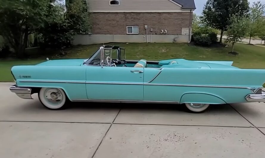 The Striking Turquoise 1957 Lincoln Premiere Looks Like A Batmobile Made Out Of Candy That’S Up For Grabs.